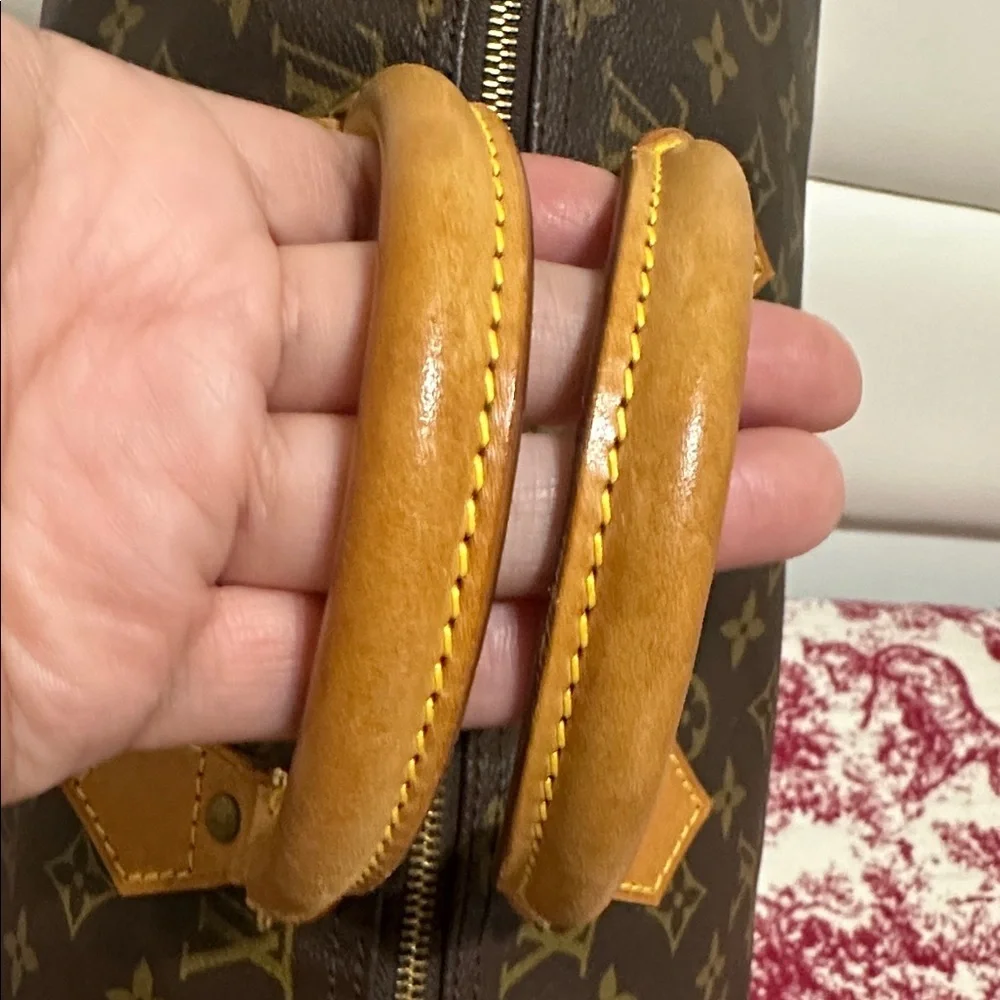 Louis Vuitton Monogram Speedy 40